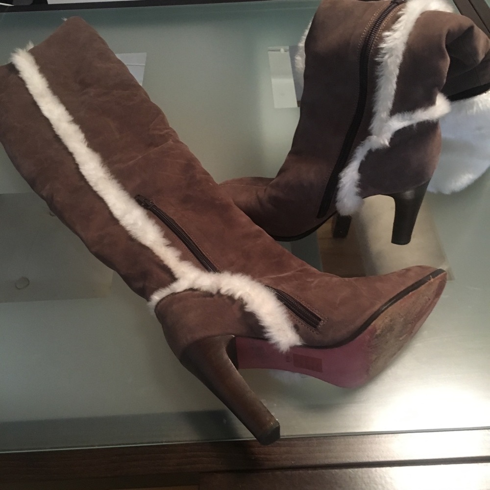 SUEDE ABOVE THE KNEES BOOTS